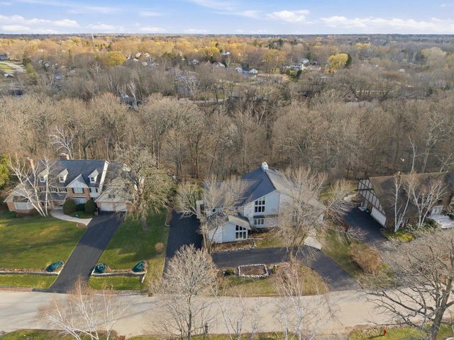 301 Ravine Baye ROAD, Milwaukee, WI 53217