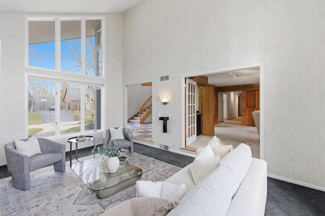 301 Ravine Baye ROAD, Milwaukee, WI 53217