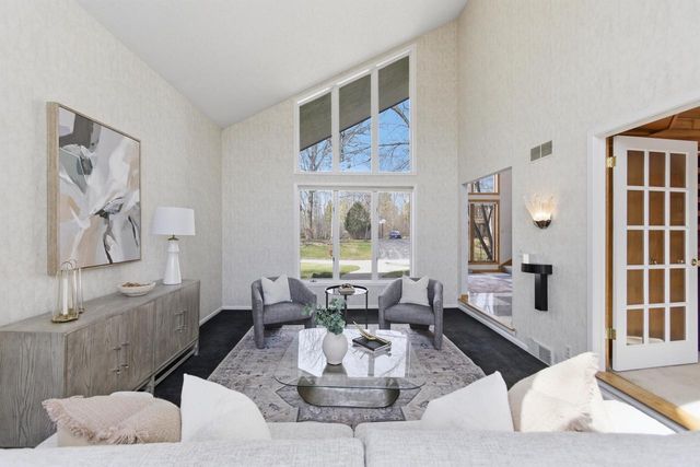 301 Ravine Baye ROAD, Milwaukee, WI 53217