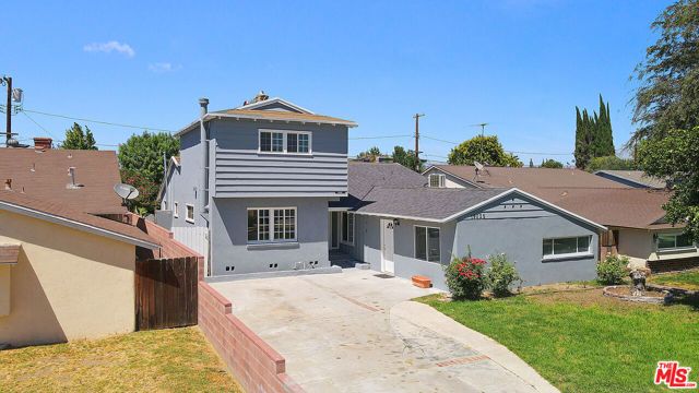 19027 Wyandotte Street, Reseda (los Angeles), CA 91335