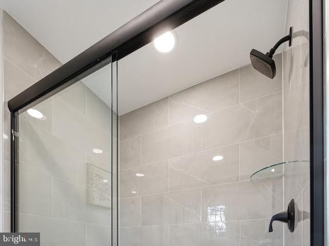 3511 S SHORE DR, Williamstown, NJ 08094