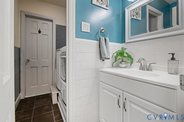 18522 Goode Ln, Dinwiddie, VA 23841