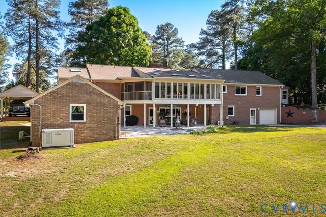 18522 Goode Ln, Dinwiddie, VA 23841