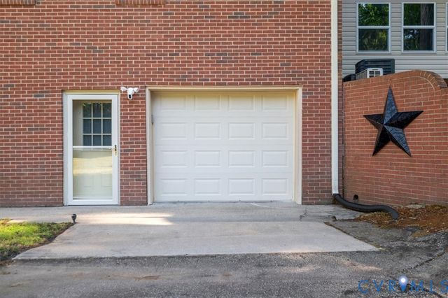 18522 Goode Ln, Dinwiddie, VA 23841