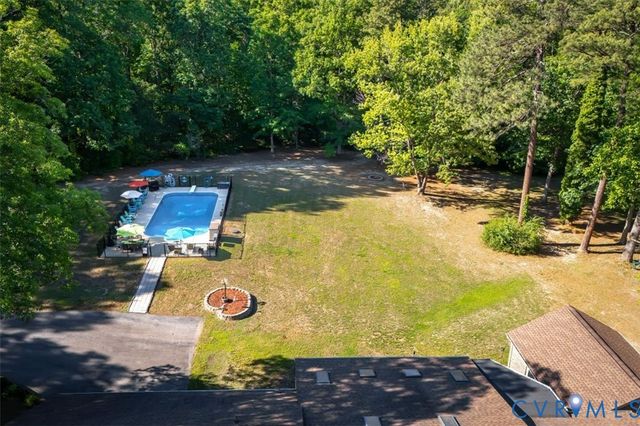 18522 Goode Ln, Dinwiddie, VA 23841