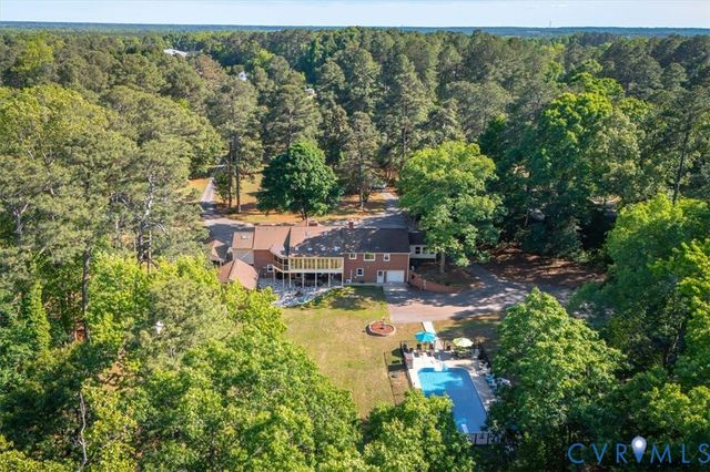 18522 Goode Ln, Dinwiddie, VA 23841
