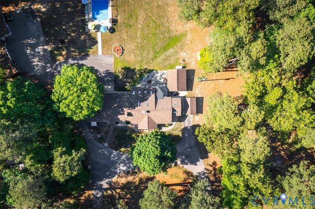 18522 Goode Ln, Dinwiddie, VA 23841