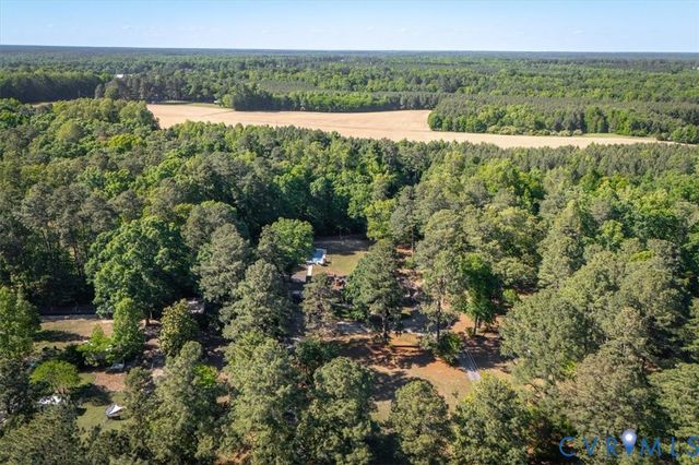 18522 Goode Ln, Dinwiddie, VA 23841