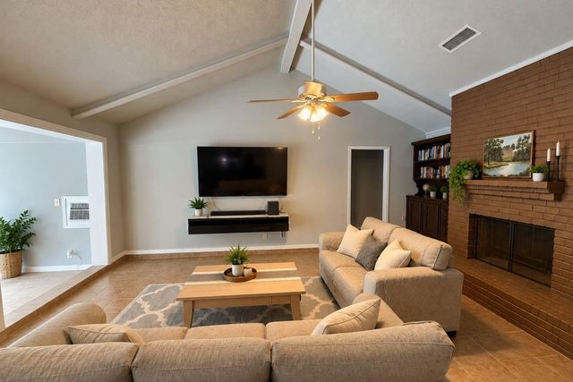 111 Rigby Owen Road, Conroe, TX 77304