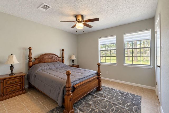 111 Rigby Owen Road, Conroe, TX 77304