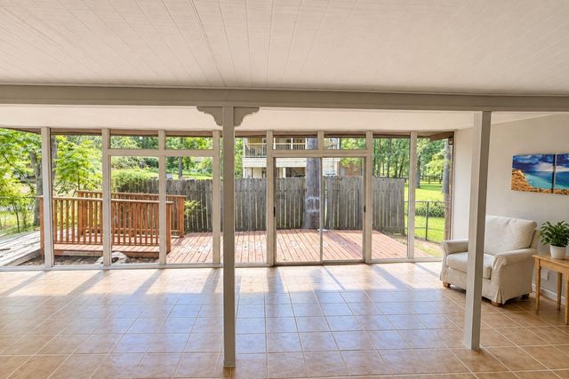 111 Rigby Owen Road, Conroe, TX 77304