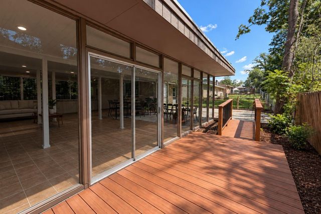 111 Rigby Owen Road, Conroe, TX 77304