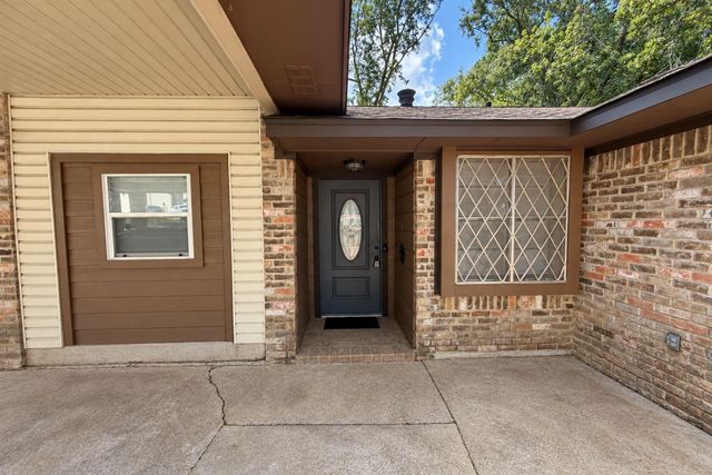 111 Rigby Owen Road, Conroe, TX 77304