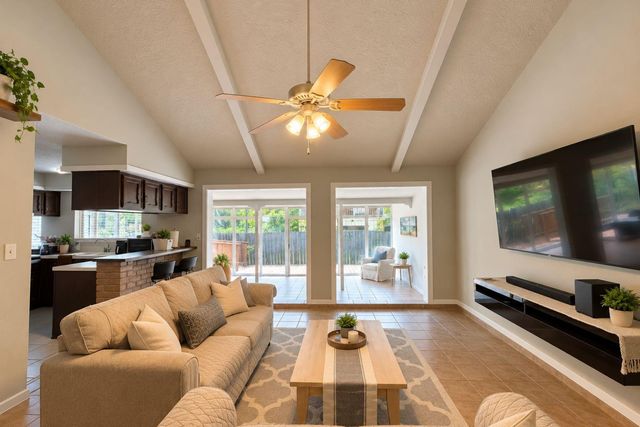 111 Rigby Owen Road, Conroe, TX 77304