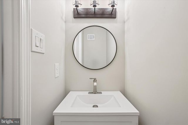 12060 WILLOWOOD DR, Woodbridge, VA 22192