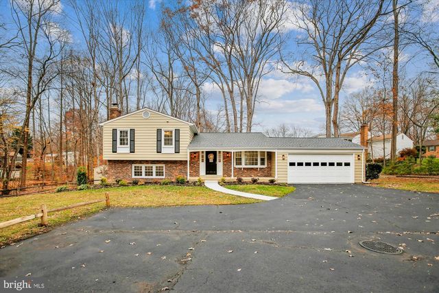 12060 WILLOWOOD DR, Woodbridge, VA 22192