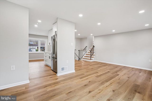 12060 WILLOWOOD DR, Woodbridge, VA 22192