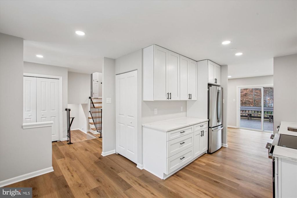 12060 WILLOWOOD DR, Woodbridge, VA 22192