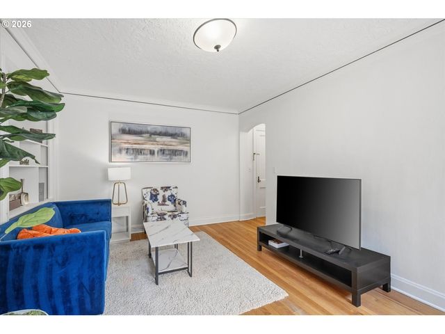 709 Sw 16TH Ave 505, Portland, OR 97205