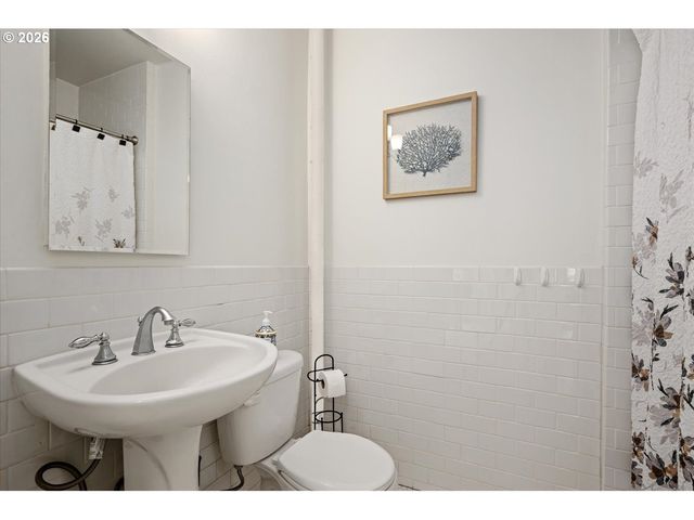 709 Sw 16TH Ave 505, Portland, OR 97205