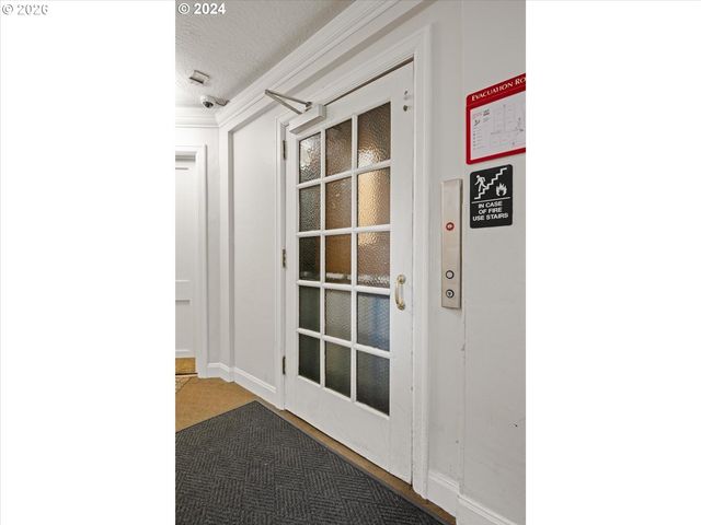 709 Sw 16TH Ave 505, Portland, OR 97205