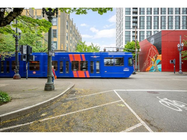 709 Sw 16TH Ave 505, Portland, OR 97205