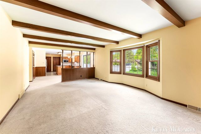 1746 Edgewood Avenue, Grand Rapids, MI 49506