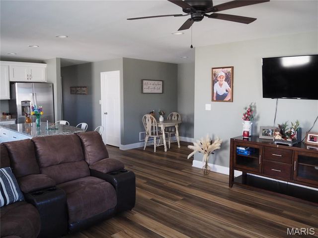 126 S Main Street, Gerald, MO 63037