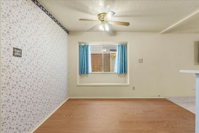 2790 Pinewood Drive, League City, TX 77573