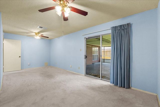 2790 Pinewood Drive, League City, TX 77573