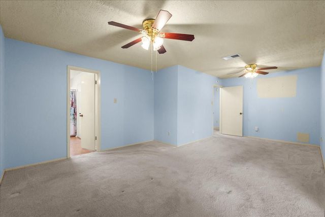 2790 Pinewood Drive, League City, TX 77573