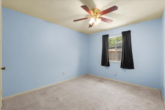 2790 Pinewood Drive, League City, TX 77573