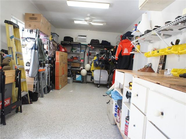 6840 Sable Ridge LN, Naples, FL 34109