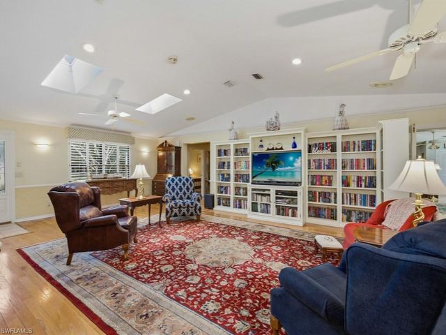 6840 Sable Ridge LN, Naples, FL 34109