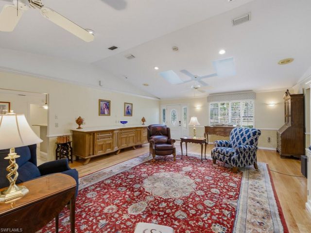 6840 Sable Ridge LN, Naples, FL 34109