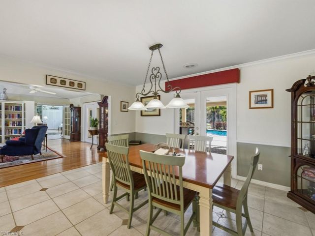 6840 Sable Ridge LN, Naples, FL 34109