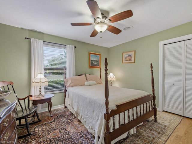 6840 Sable Ridge LN, Naples, FL 34109