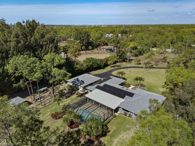 6840 Sable Ridge LN, Naples, FL 34109