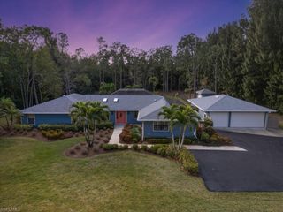 6840 Sable Ridge LN, Naples, FL 34109