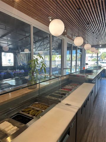 167th St, North Miami Beach, FL 33162