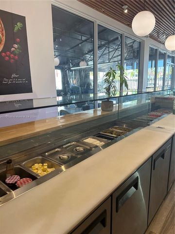 167th St, North Miami Beach, FL 33162