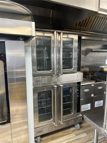 167th St, North Miami Beach, FL 33162