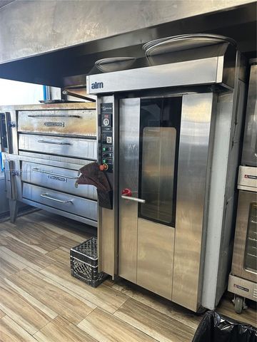 167th St, North Miami Beach, FL 33162