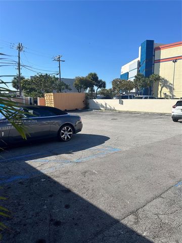 167th St, North Miami Beach, FL 33162