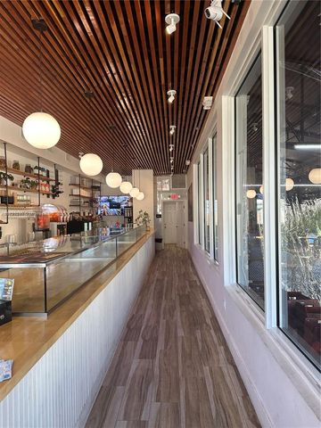 167th St, North Miami Beach, FL 33162