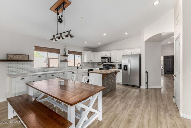 8308 W BERRIDGE Lane, Glendale, AZ 85305