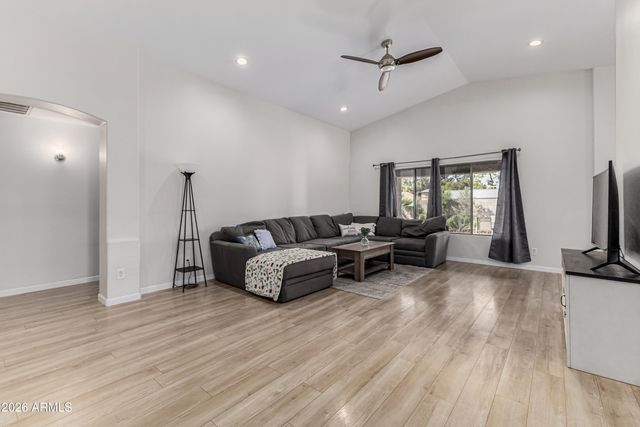 8308 W BERRIDGE Lane, Glendale, AZ 85305