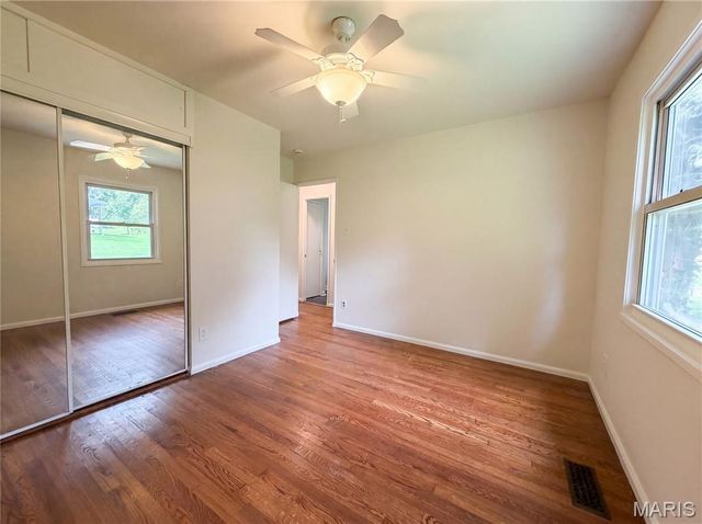 238 W Skyline Drive, Ballwin, MO 63011