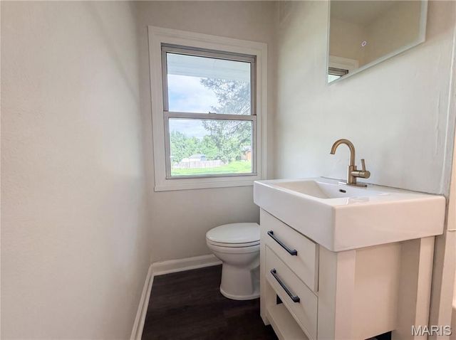 238 W Skyline Drive, Ballwin, MO 63011