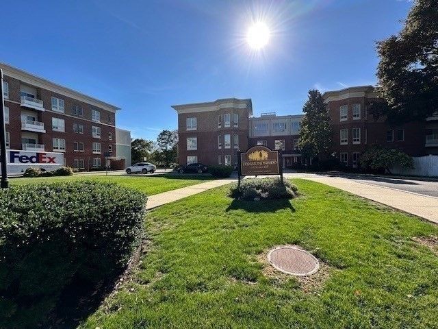 629 Hammond E201, Brookline, MA 02467